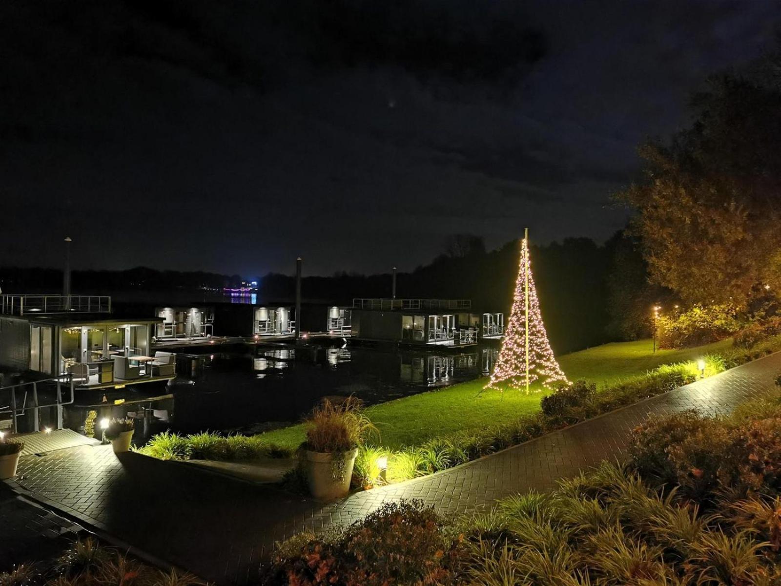 Houseboat Marina Mookerplas 4-6 Persons Plasmolen エクステリア 写真